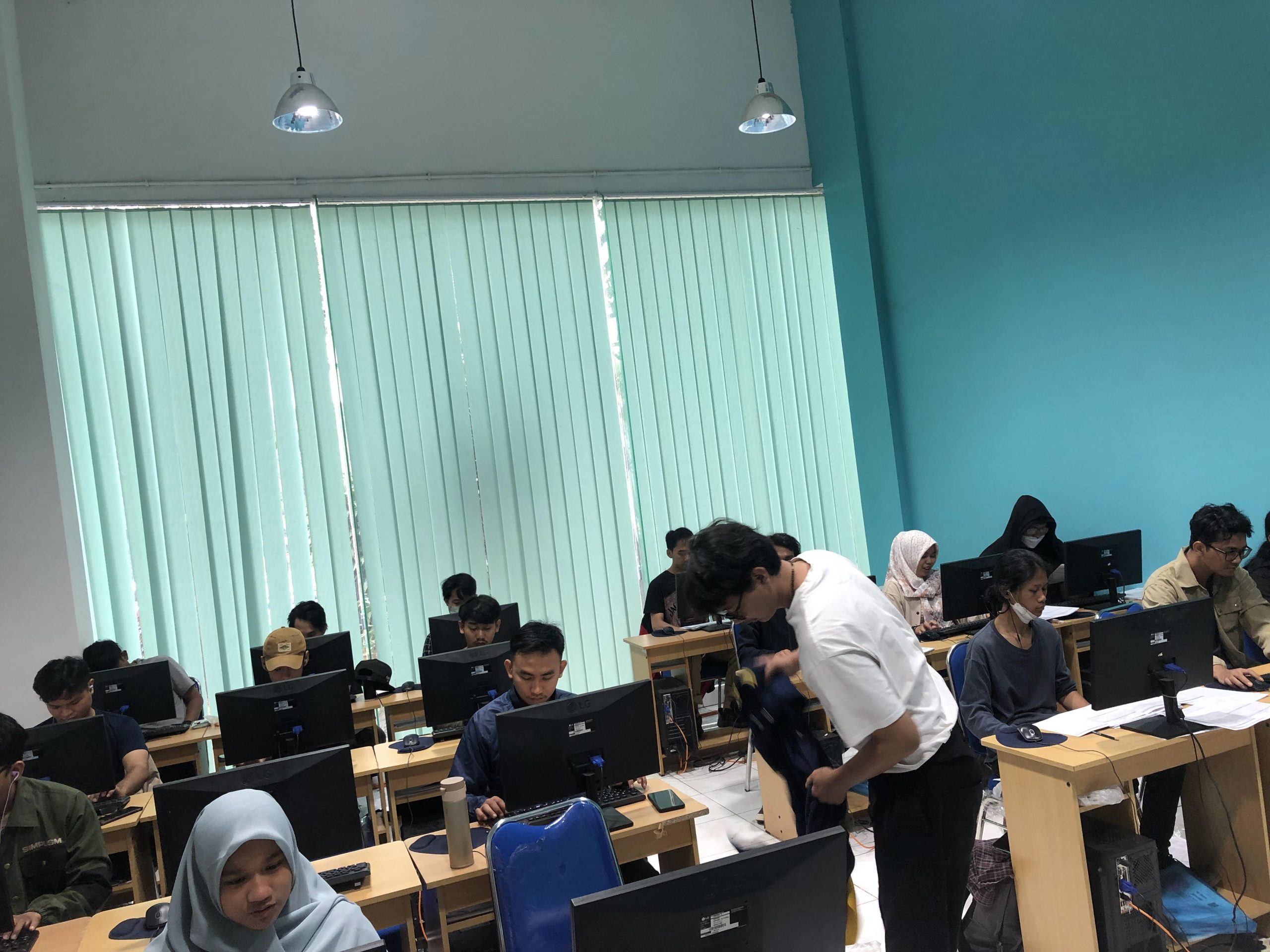 Ruang Kelas Modern